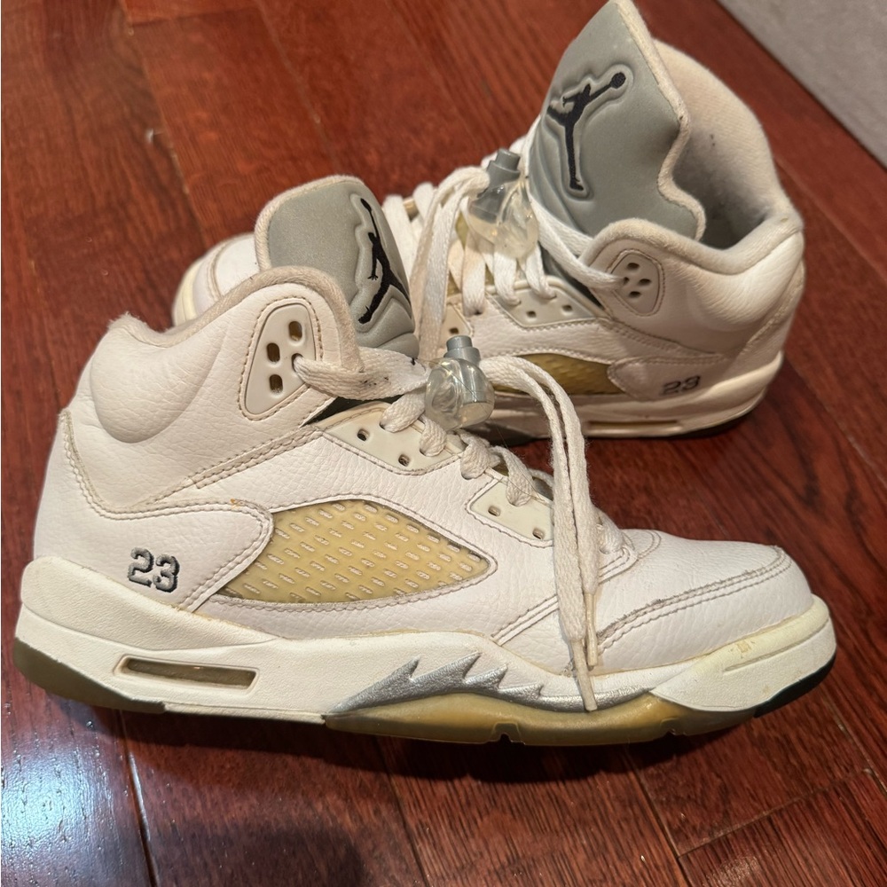 Women’s air Jordan 6’s